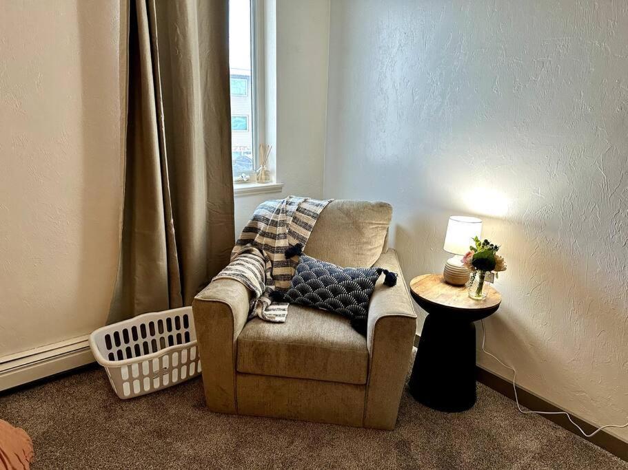 Comfortable 2Br Apt Central Fairbanks Esterno foto