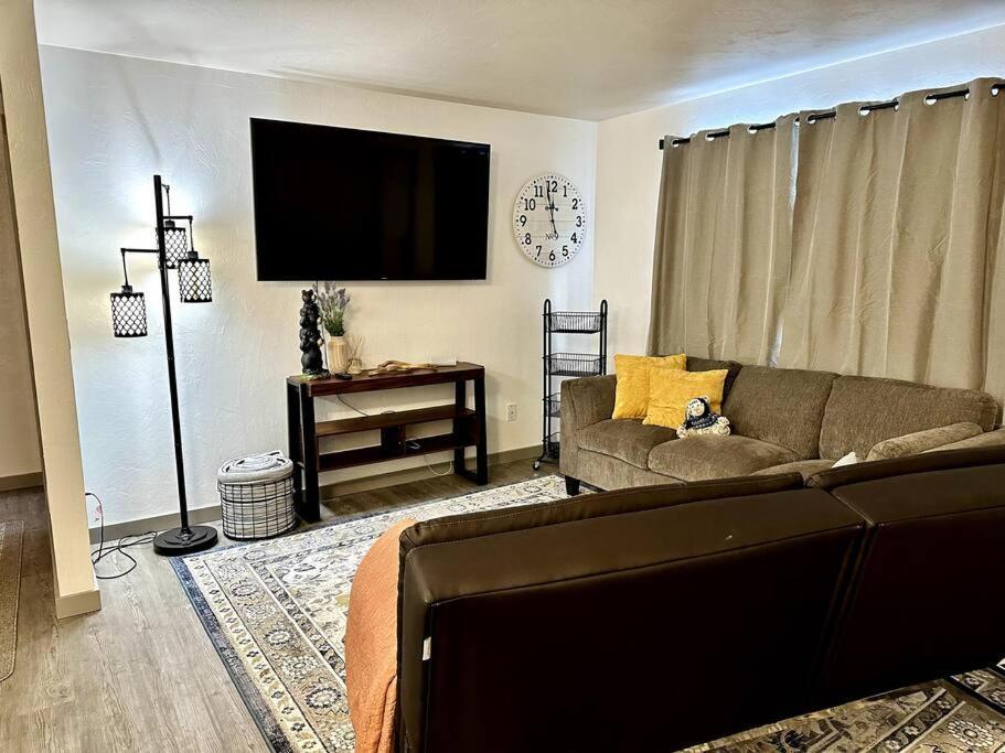 Comfortable 2Br Apt Central Fairbanks Esterno foto